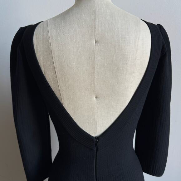 ALAÏA Black Ribbed Virgin Wool Little Black Dress - Picture 6 of 11